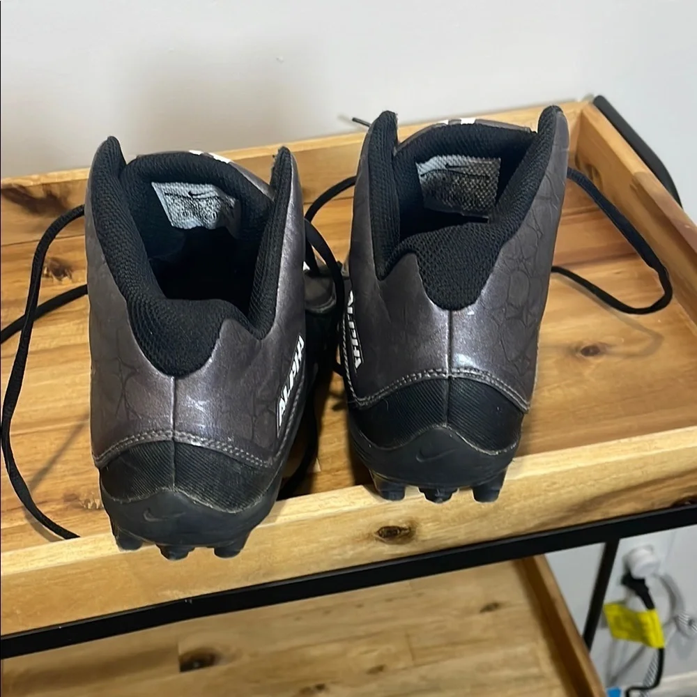 Nike Alpha Soccer Cleats Black Gray Size 7.5 Dynamic Fit